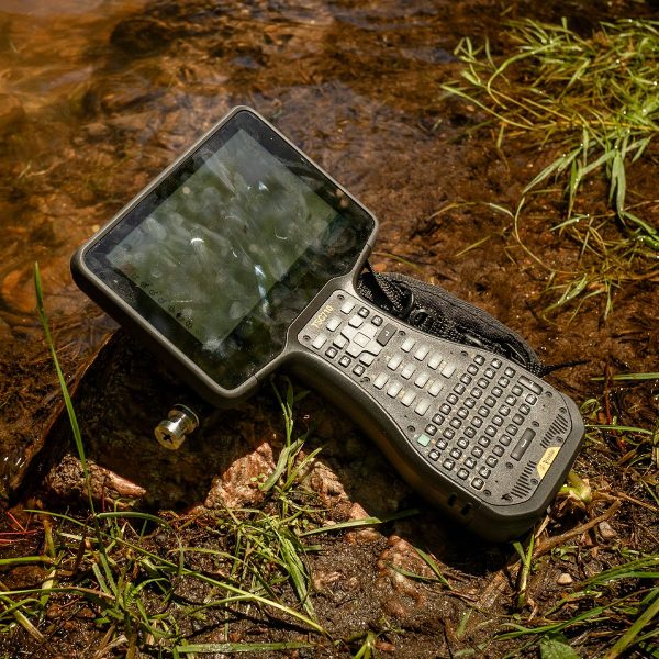 Trimble TSC710-1-1100-00 TSC710 Survey Controller - Image 4